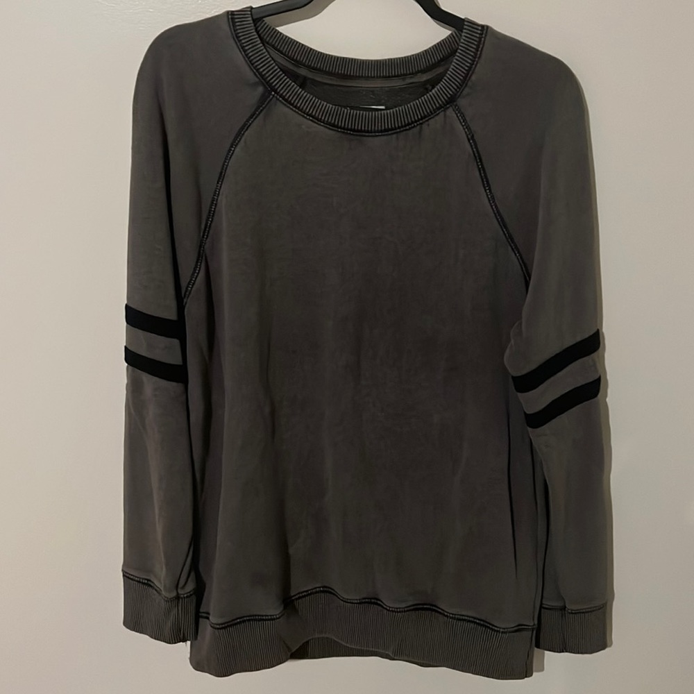 American Eagle sweatshirt